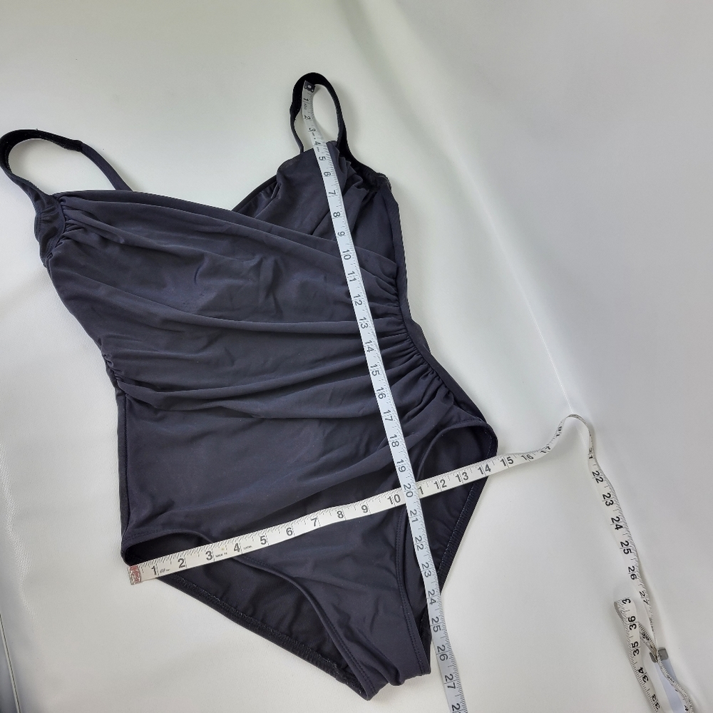 MIRACLESUIT Black One Piece Swimsuit Sz 4/6 - Picture 5 of 11